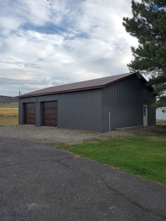 132 Old Clyde Park Road, Livingston MT 59047