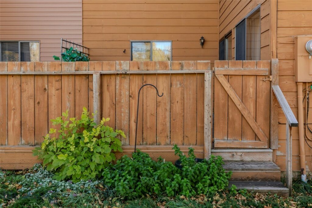 1324 W Crawford, Livingston MT 59047