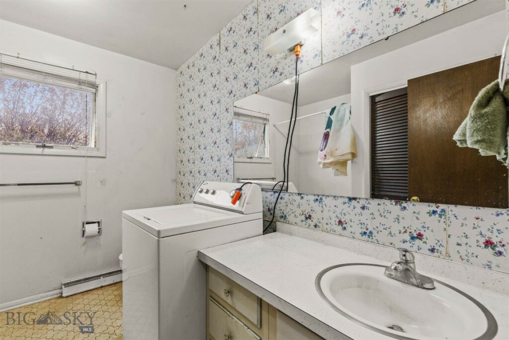 134 N 25th Avenue, Bozeman MT 59718