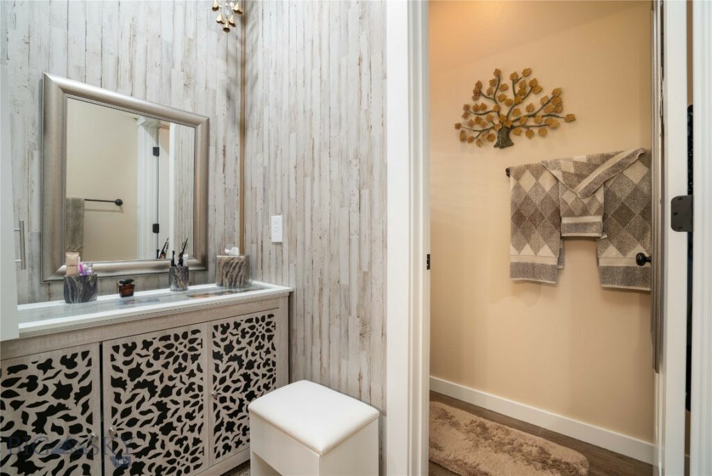 136 Connor Drive, Bozeman MT 59718