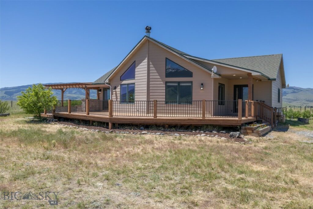 138 Inverness, Livingston MT 59047