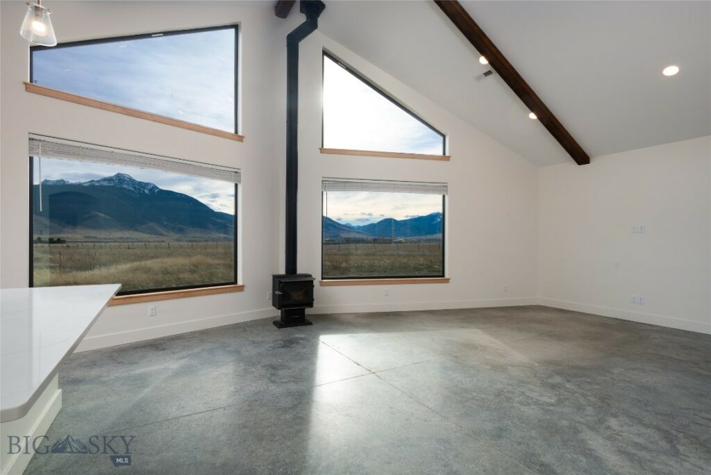 138 Inverness, Livingston MT 59047