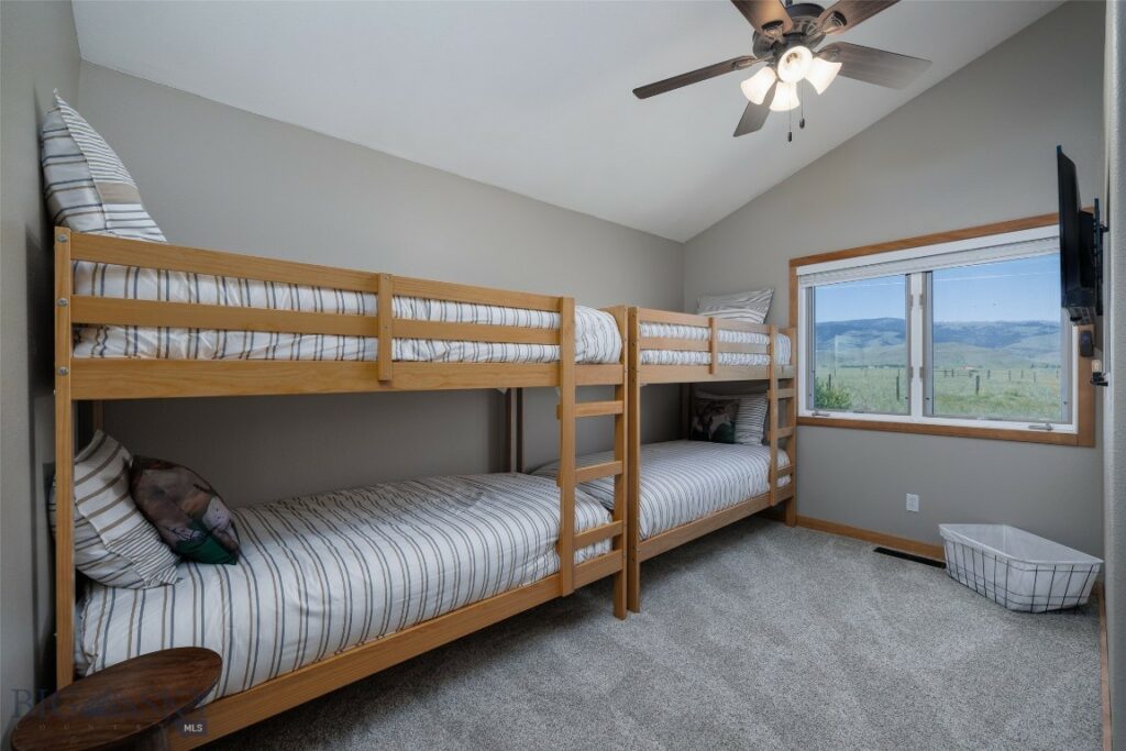 138 Inverness, Livingston MT 59047