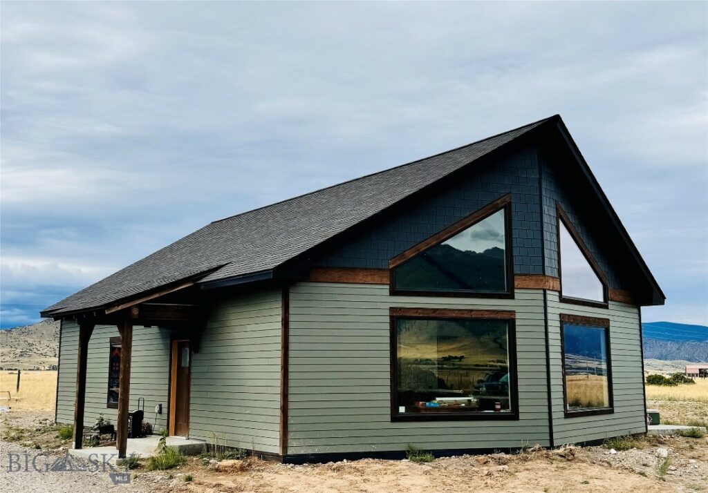 138 Inverness, Livingston MT 59047