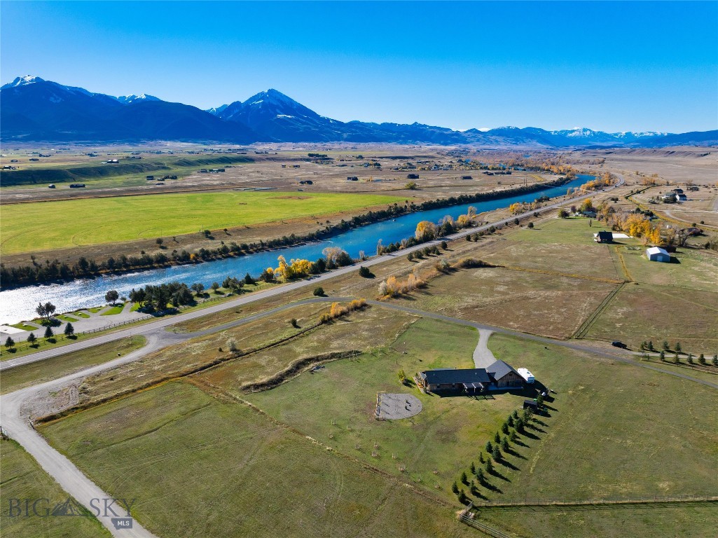 14 Little Bunny Lane, Livingston MT 59047