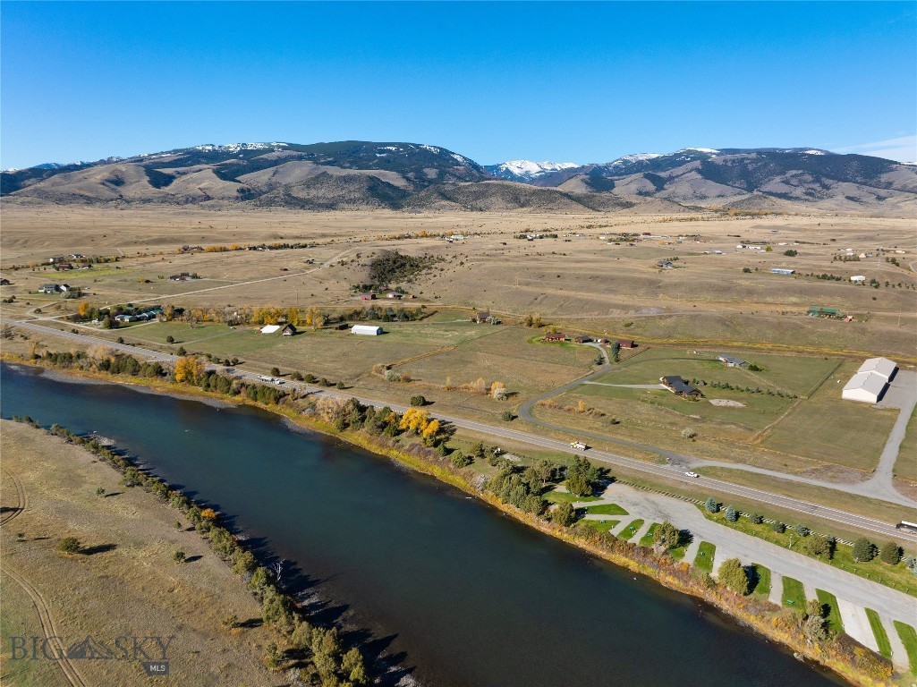 14 Little Bunny Lane, Livingston MT 59047