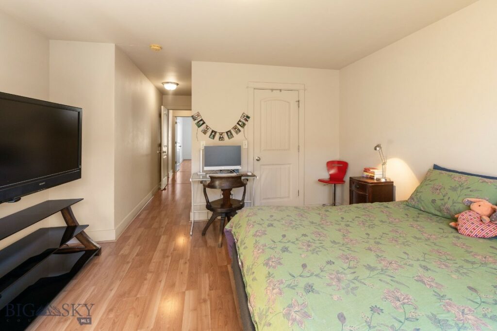 14 Bow Perch Lane, Bozeman MT 59718