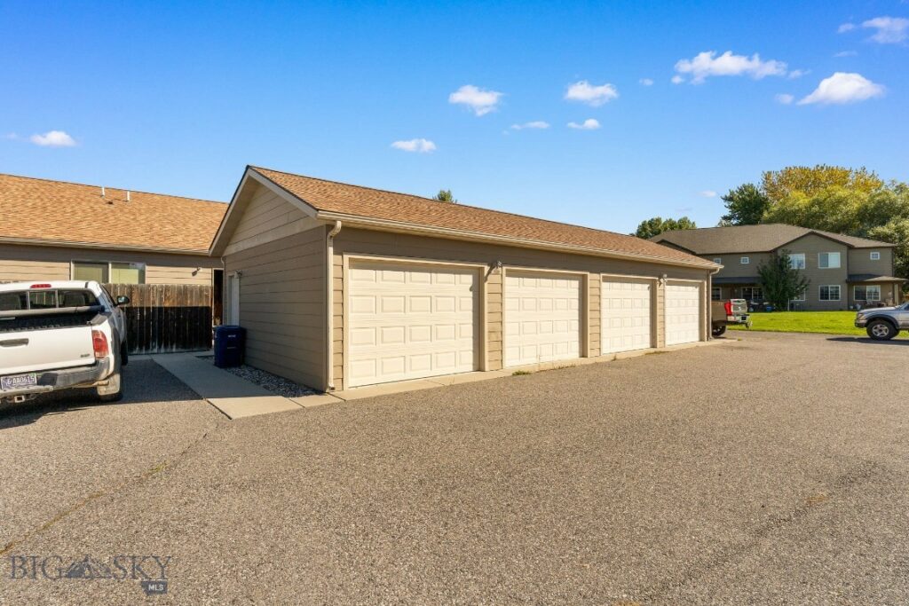 14 Bow Perch Lane, Bozeman MT 59718