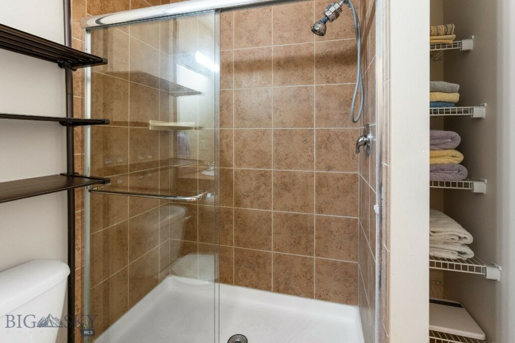 14 Bow Perch Lane, Bozeman MT 59718