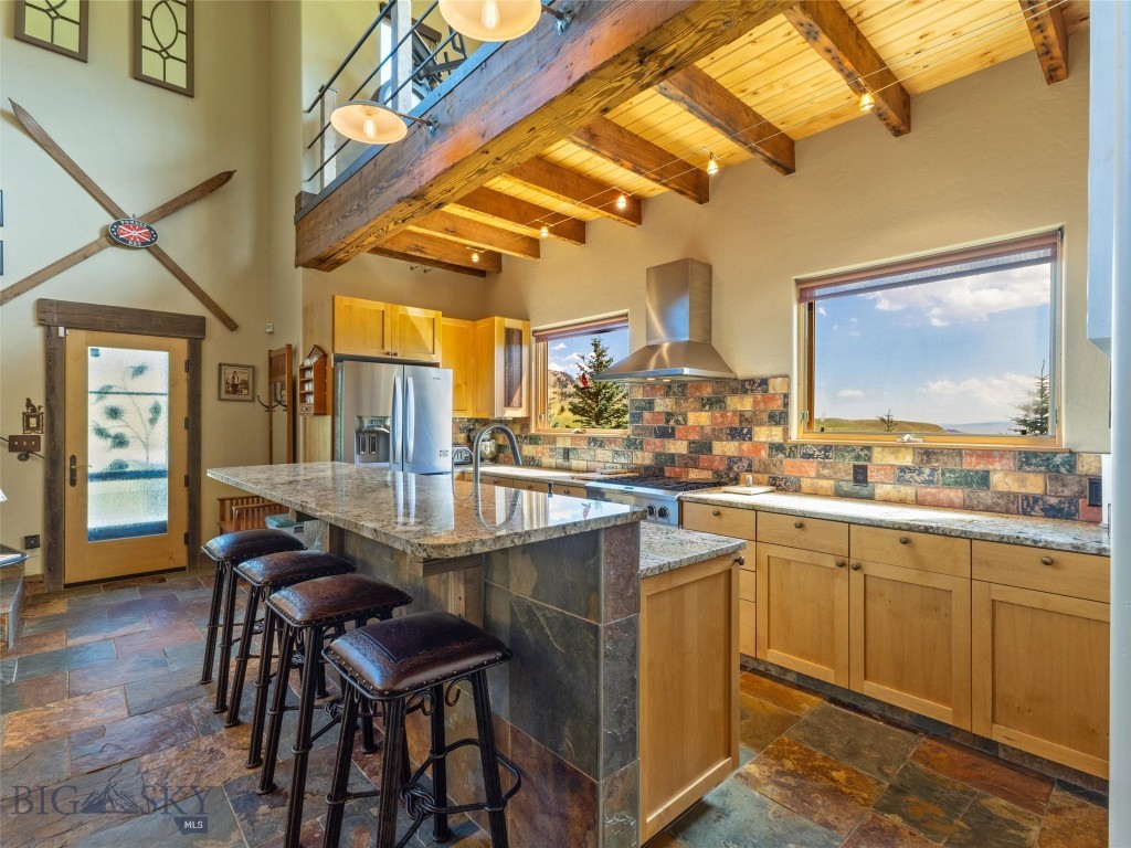 14 Sunflower Lane, Livingston MT 59047