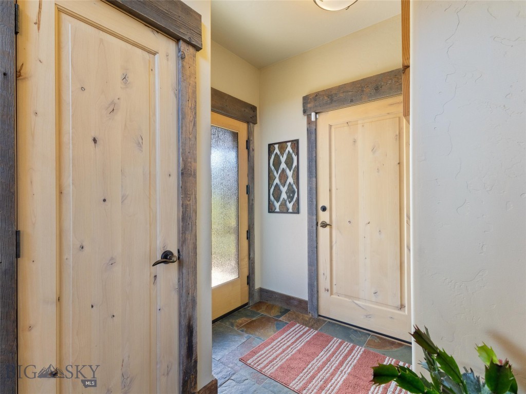 14 Sunflower Lane, Livingston MT 59047