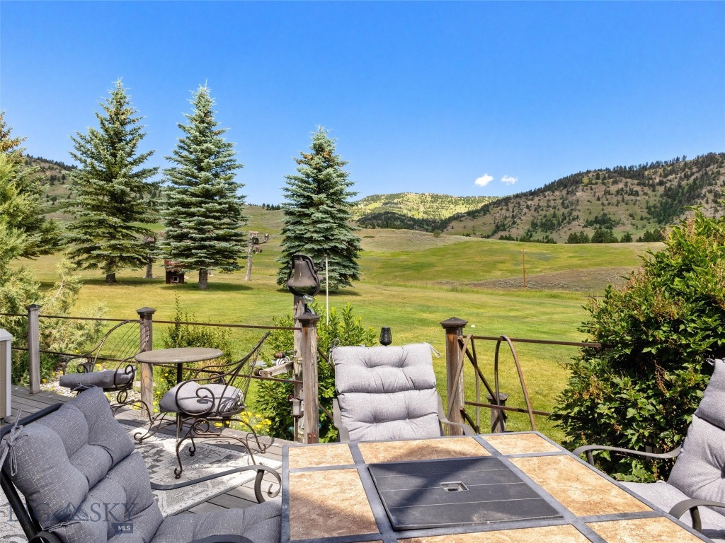 14 Sunflower Lane, Livingston MT 59047