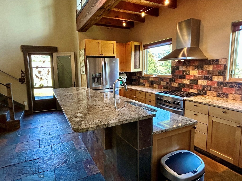 14 Sunflower Lane, Livingston MT 59047