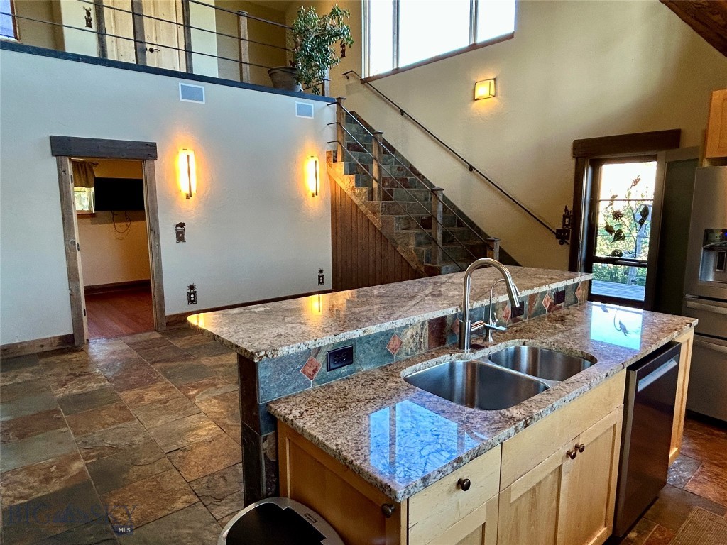 14 Sunflower Lane, Livingston MT 59047