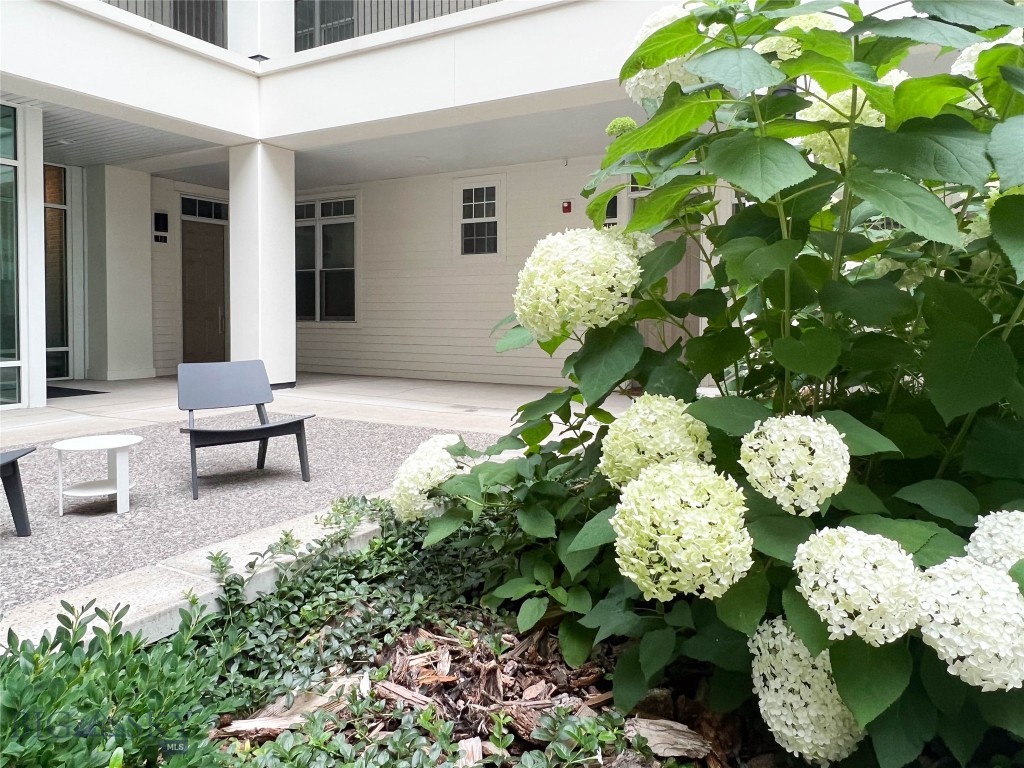 140 Village Crossing Way, Bozeman MT 59715