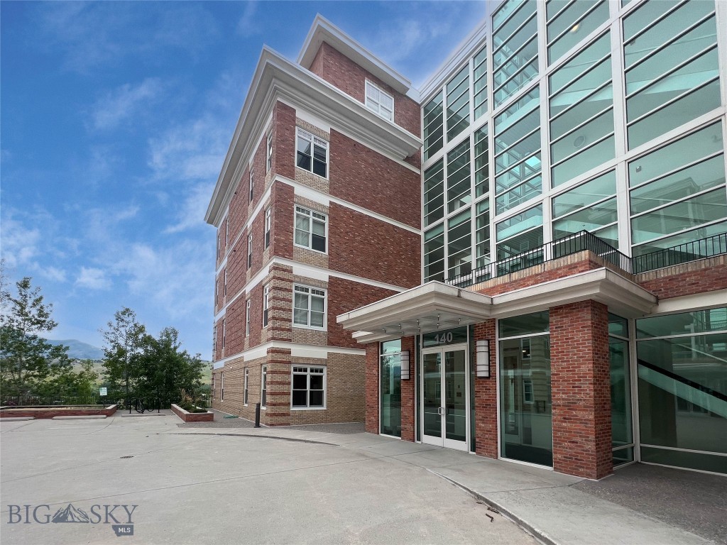 140 Village Crossing Way, Bozeman MT 59715