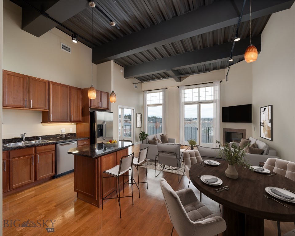 140 Village Crossing, Bozeman MT 59715