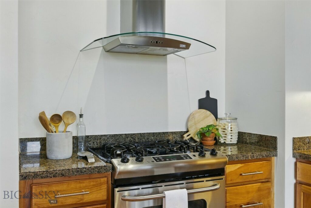 140 Village Crossing, Bozeman MT 59715