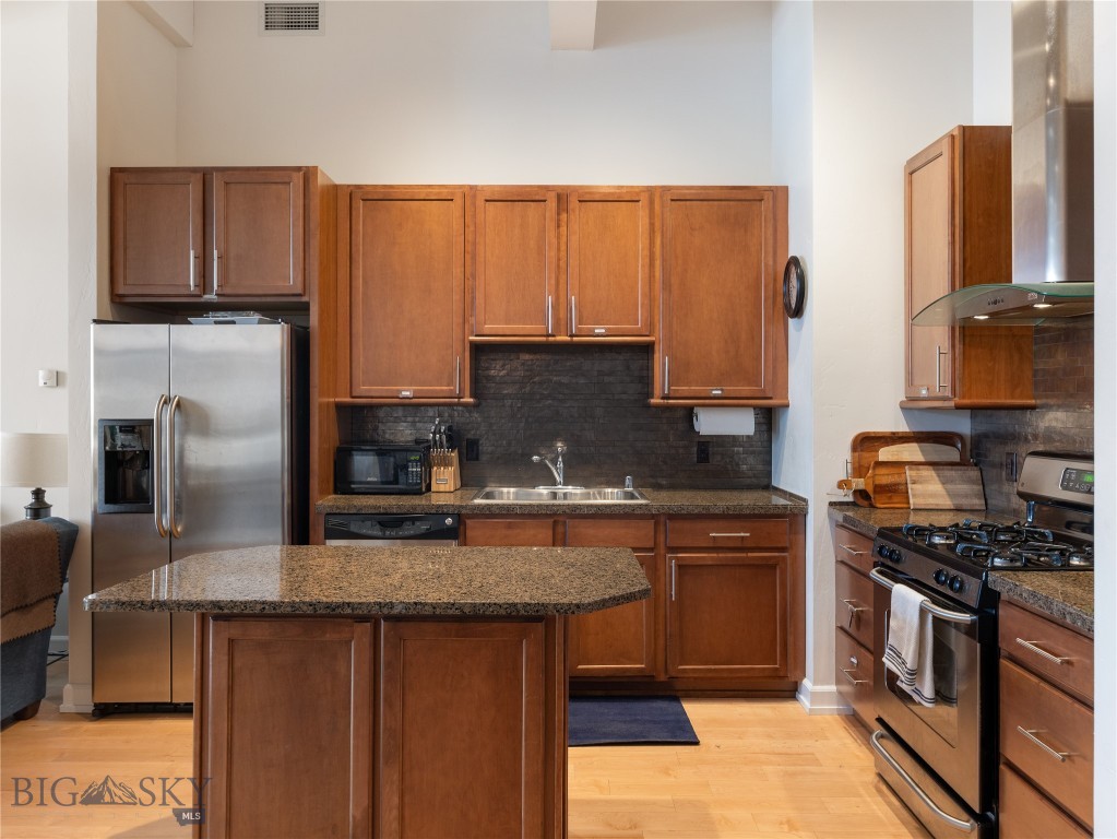 140 Village Crossing Way, Bozeman MT 59715