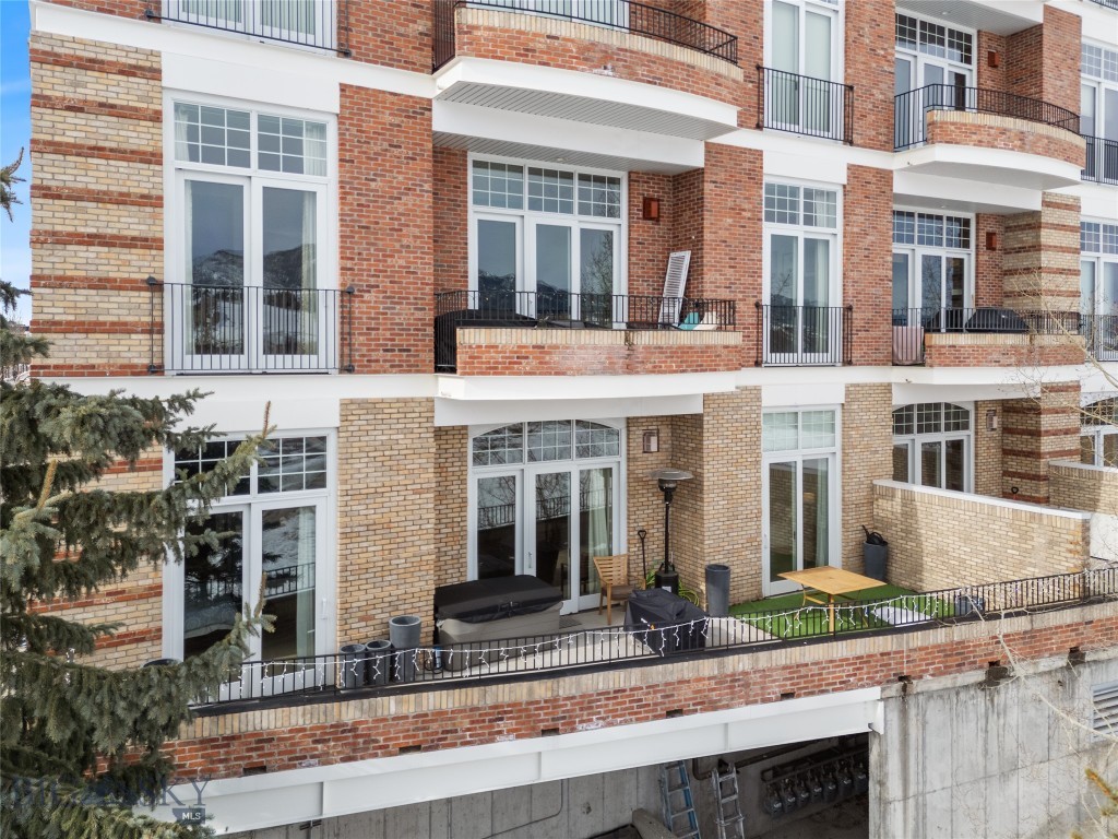 140 Village Crossing Way, Bozeman MT 59715