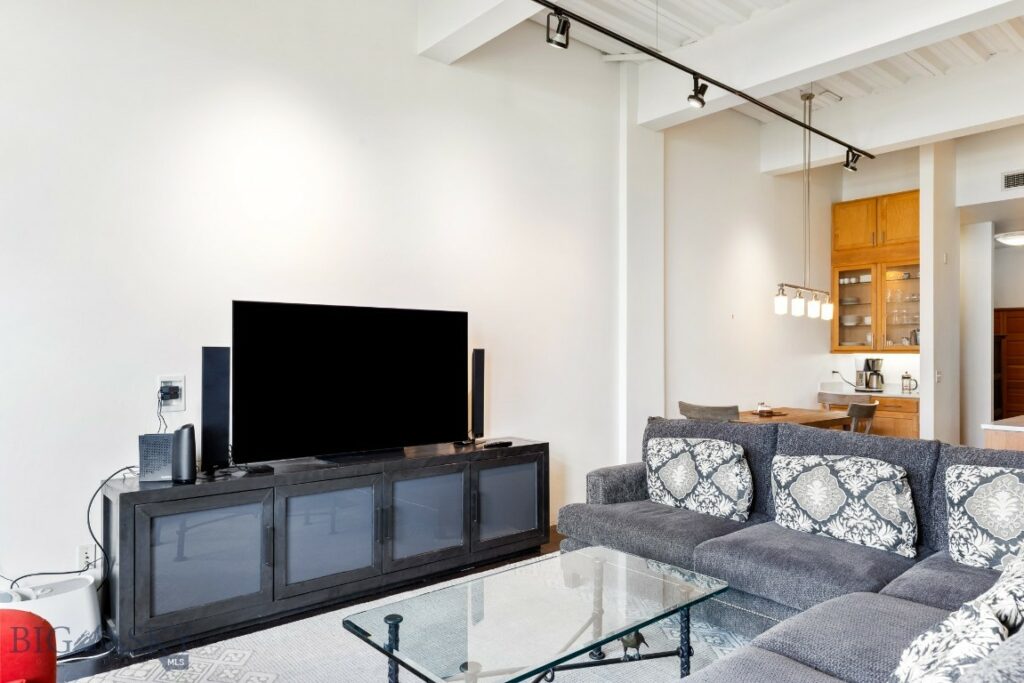 140 Village Crossing Way, Bozeman MT 59715