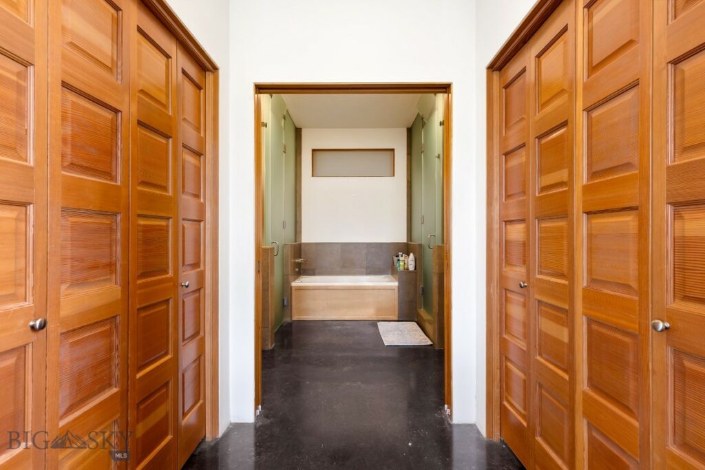 140 Village Crossing Way, Bozeman MT 59715