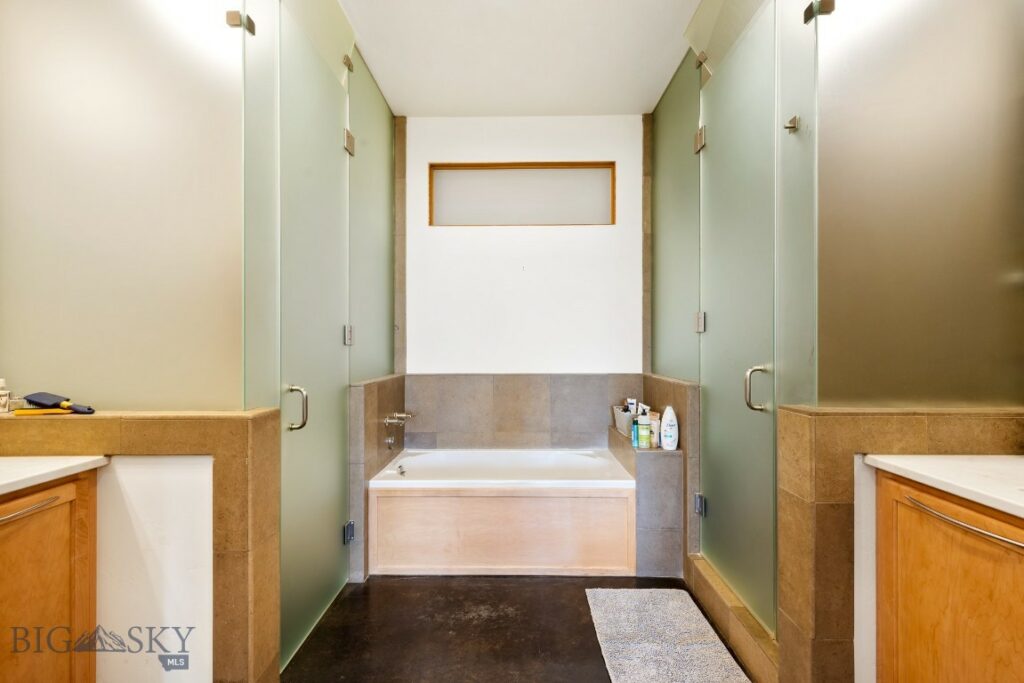 140 Village Crossing Way, Bozeman MT 59715