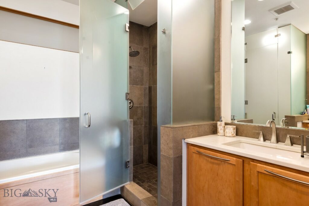 140 Village Crossing Way, Bozeman MT 59715
