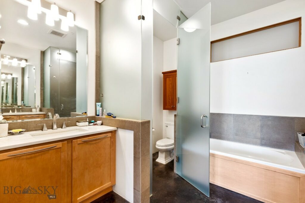 140 Village Crossing Way, Bozeman MT 59715