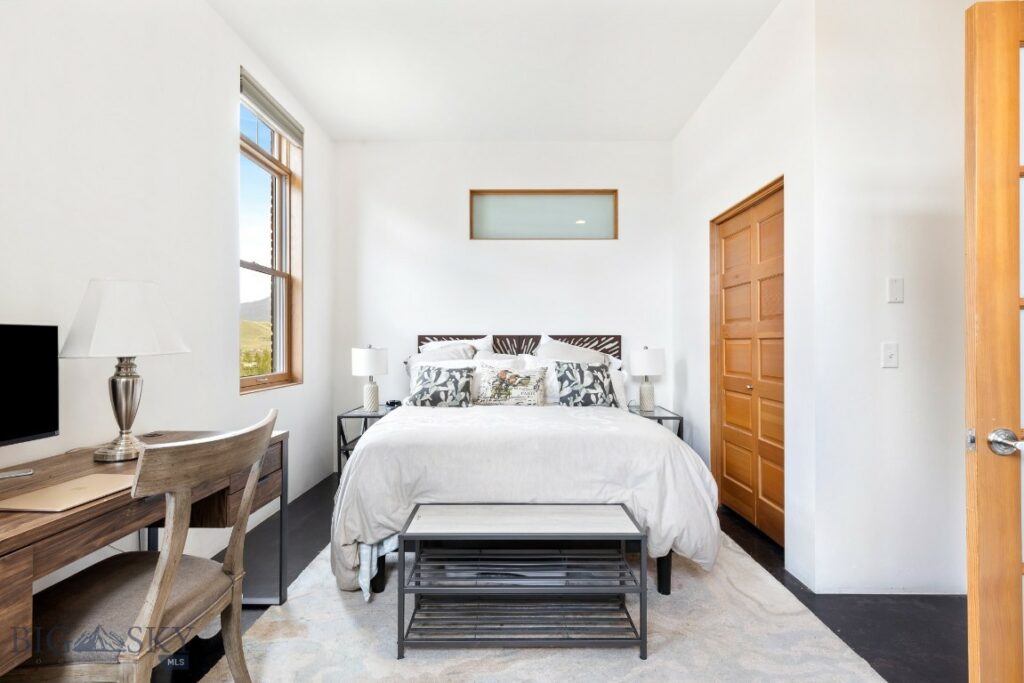 140 Village Crossing Way, Bozeman MT 59715