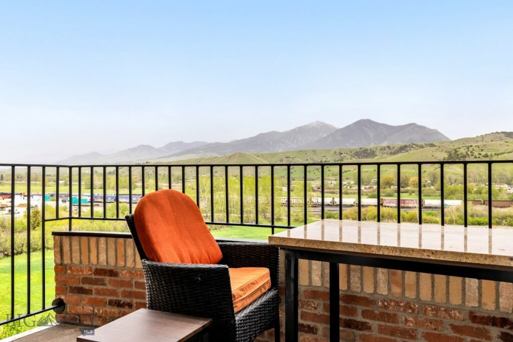 140 Village Crossing Way, Bozeman MT 59715