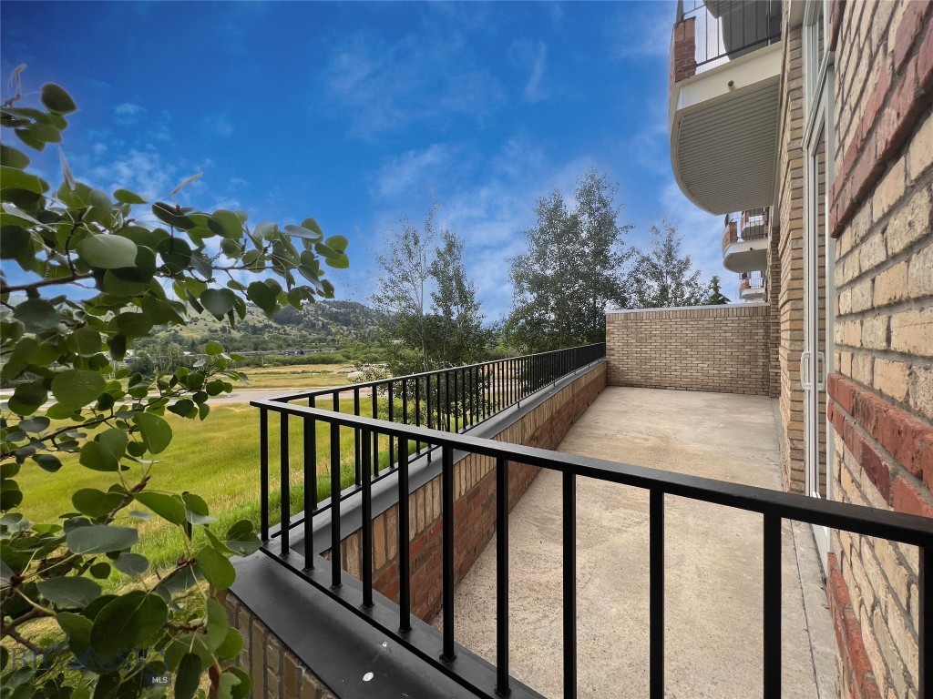 140 Village Crossing Way, Bozeman MT 59715