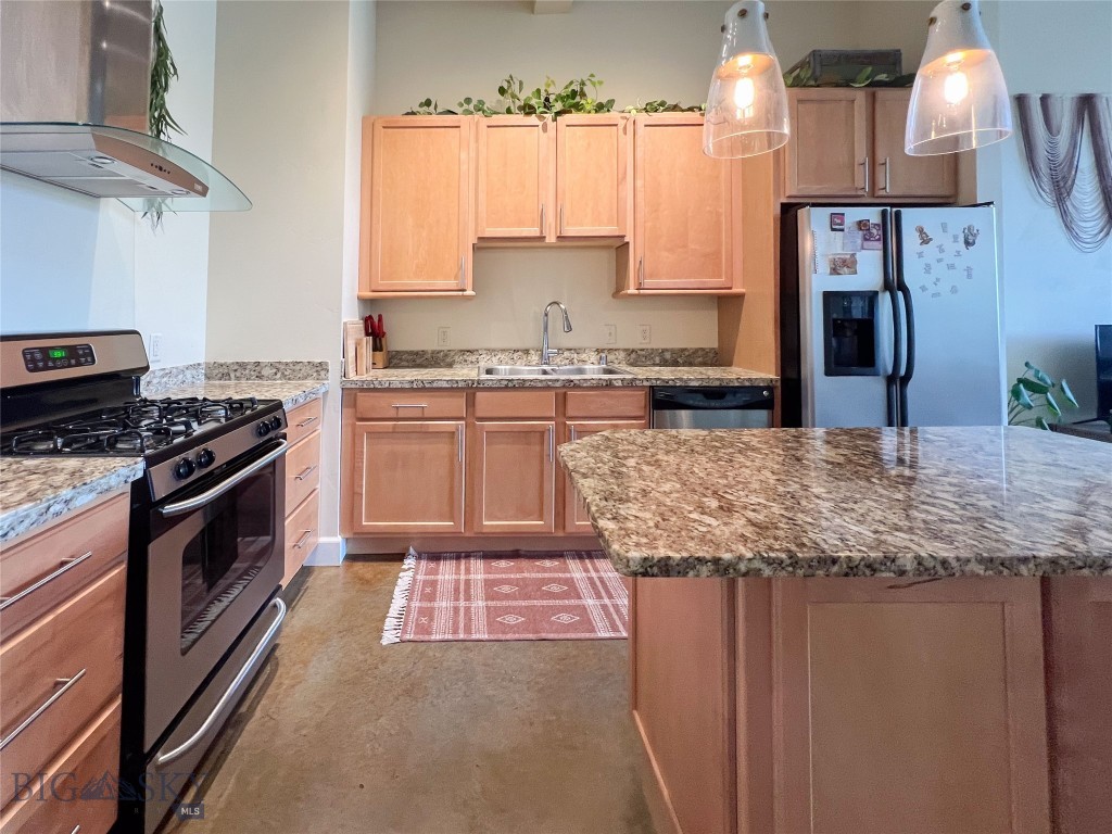 140 Village Crossing Way, Bozeman MT 59715