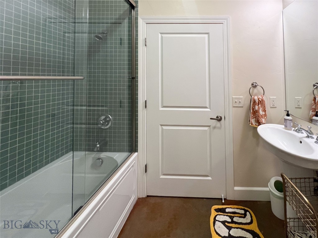 140 Village Crossing Way, Bozeman MT 59715