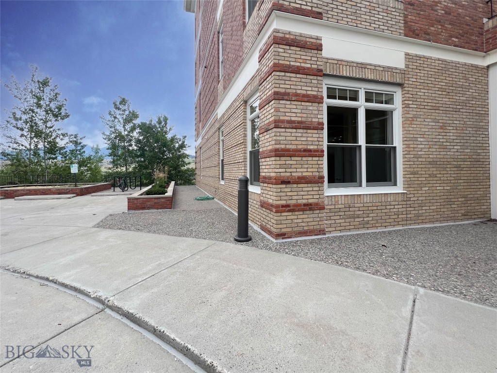 140 Village Crossing Way, Bozeman MT 59715