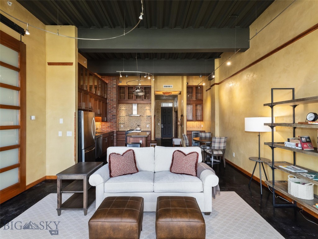 140 Village Crossing Way, Bozeman MT 59715