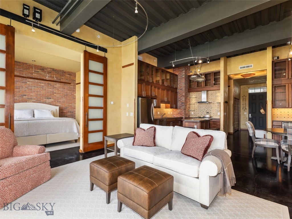 140 Village Crossing Way, Bozeman MT 59715
