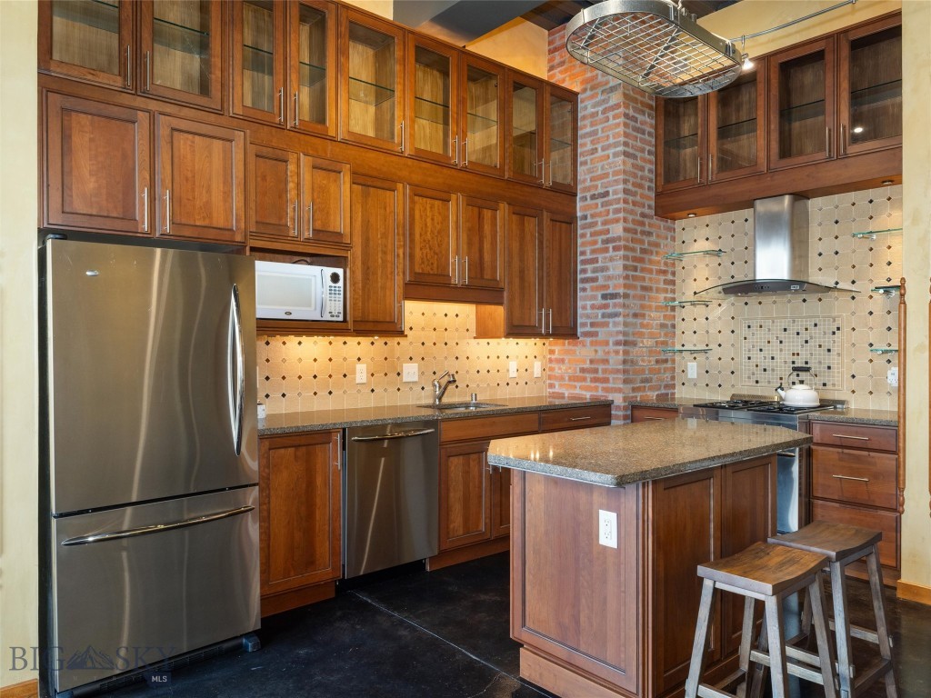 140 Village Crossing Way, Bozeman MT 59715