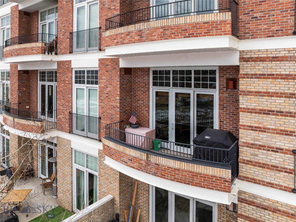 140 Village Crossing Way, Bozeman MT 59715