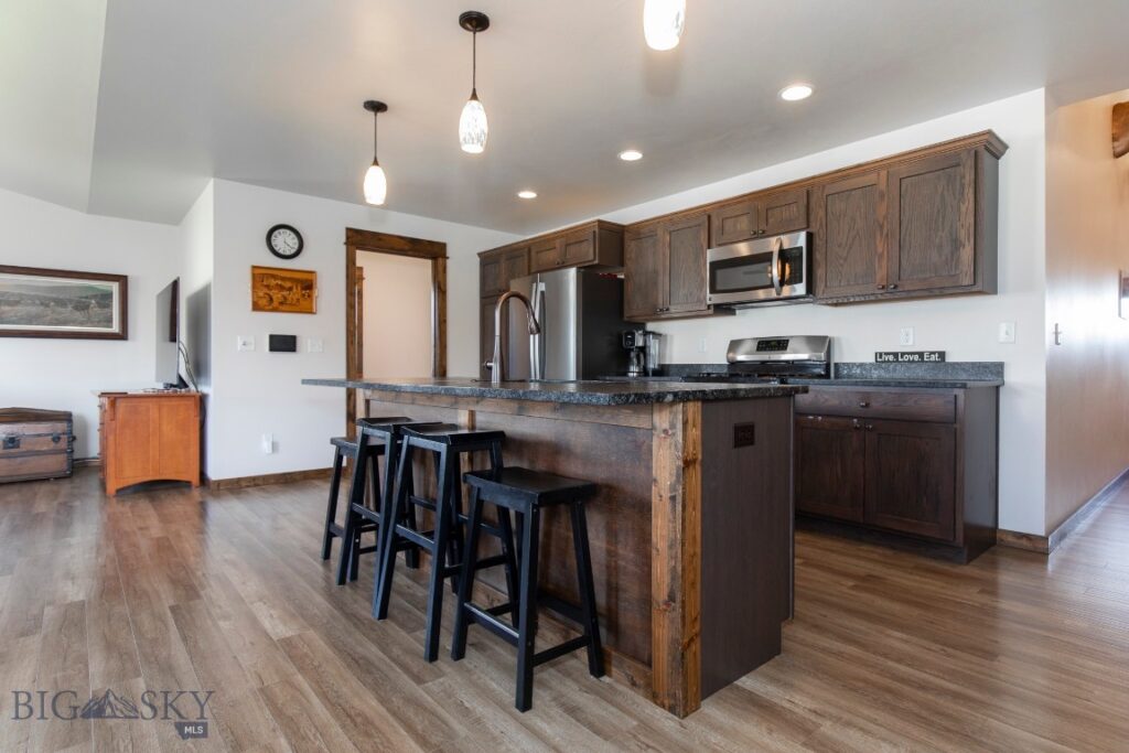 1402 Powers, Belgrade MT 59714