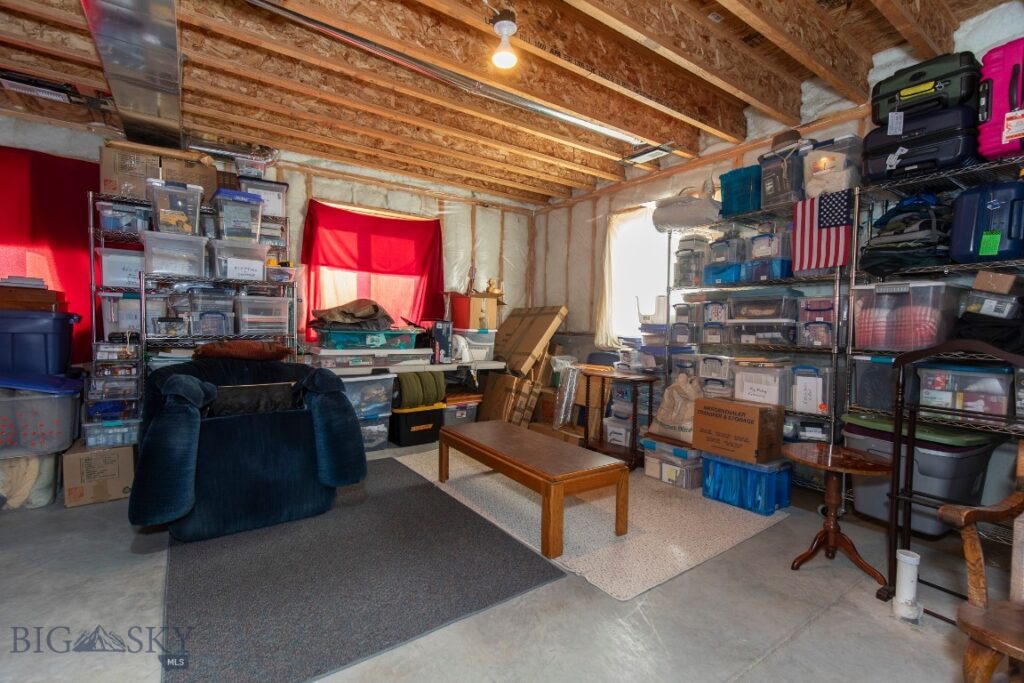 1402 Powers, Belgrade MT 59714