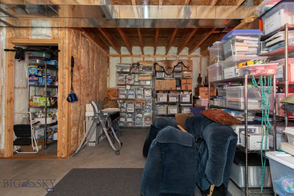 1402 Powers, Belgrade MT 59714