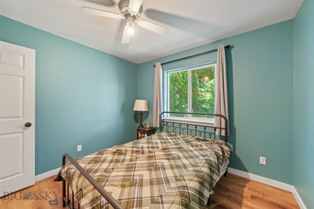 1406 Wineglass Lane, Livingston MT 59047