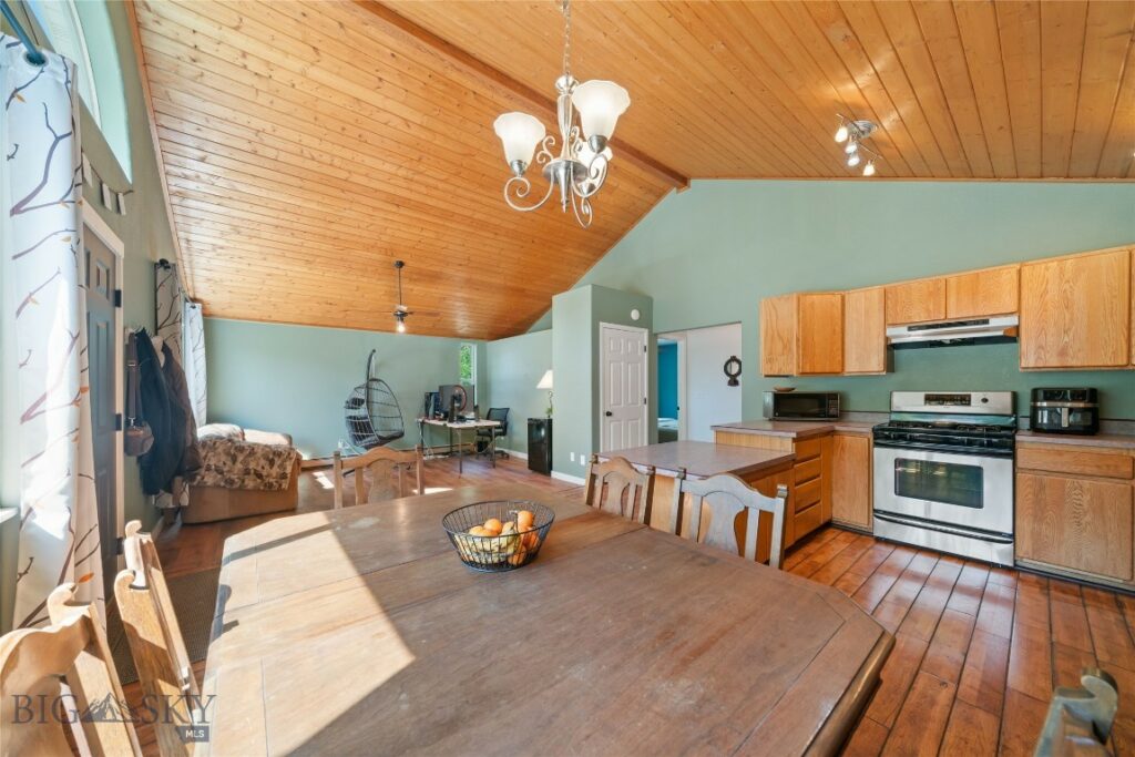 1406 Wineglass Lane, Livingston MT 59047