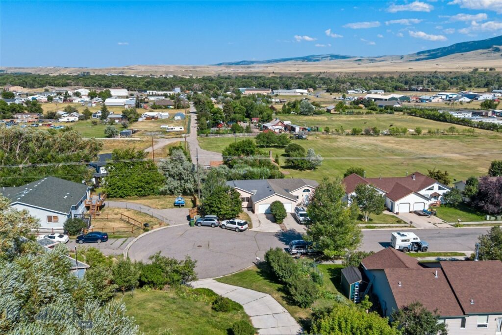 1406 Wineglass Lane, Livingston MT 59047