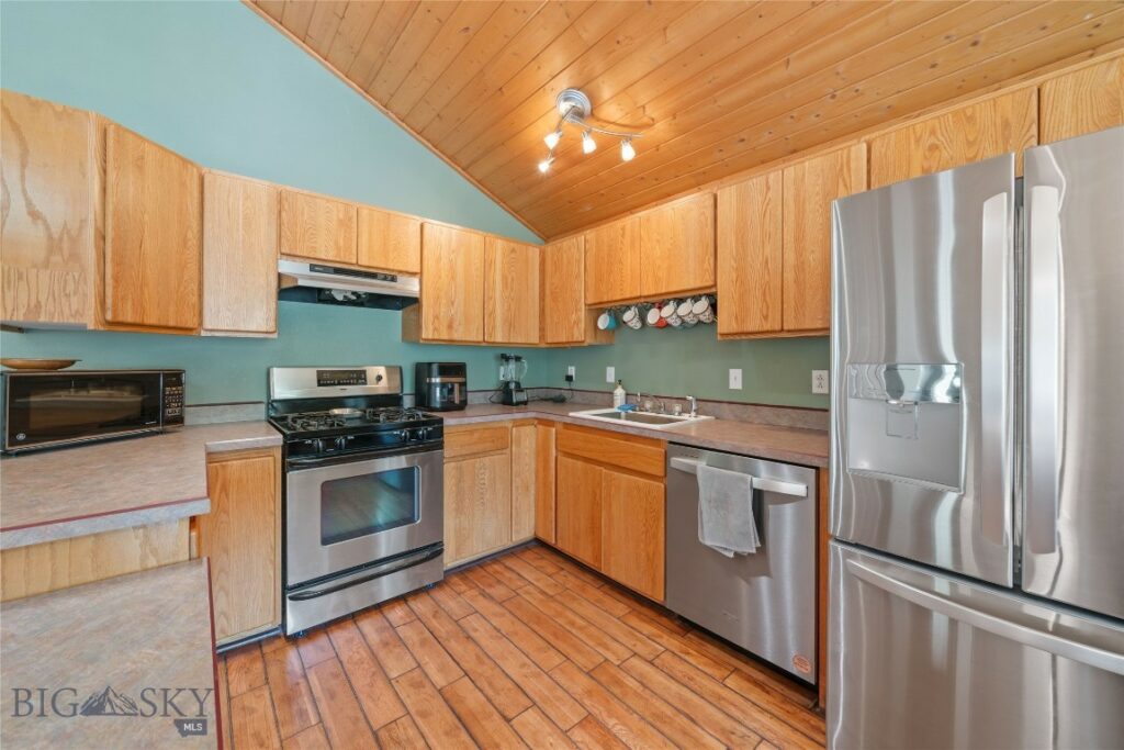 1406 Wineglass Lane, Livingston MT 59047