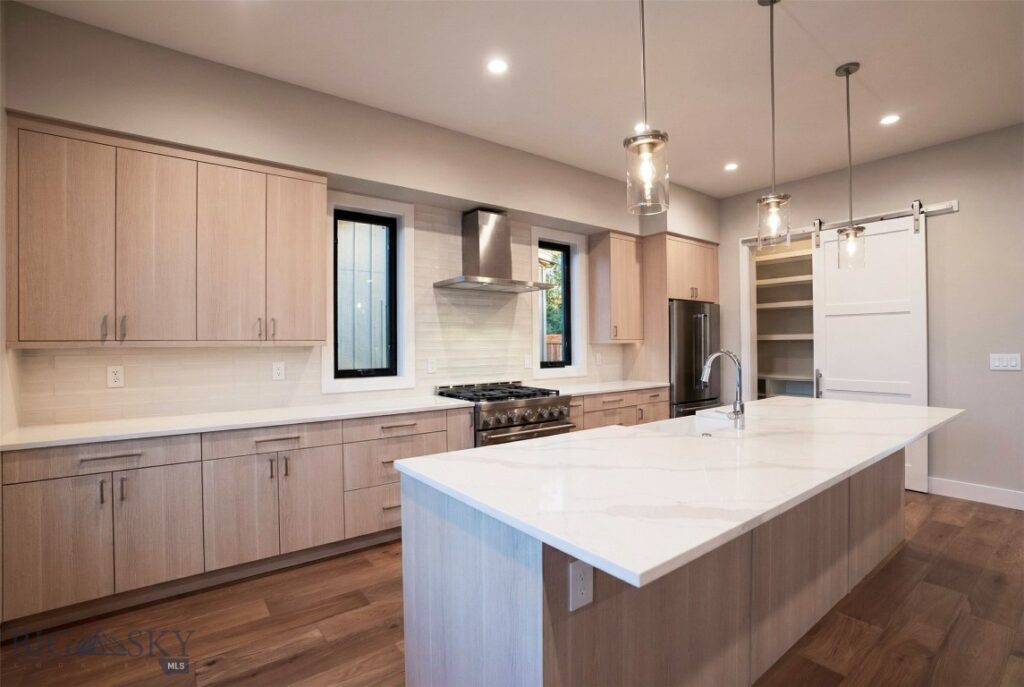 141 Creekbank Loop, Bozeman MT 59718