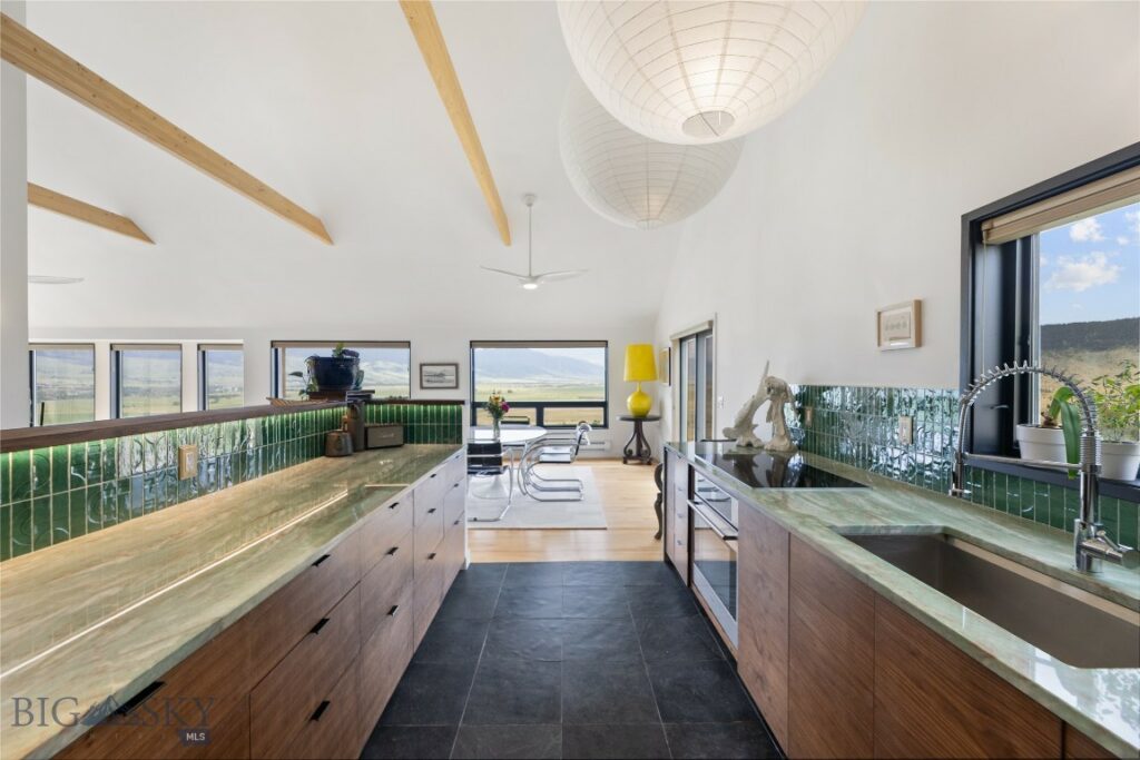 145 Spring Creek Hills Road, Livingston MT 59047