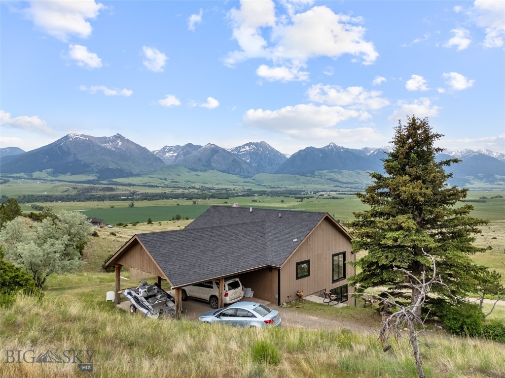 145 Spring Creek Hills Road, Livingston MT 59047