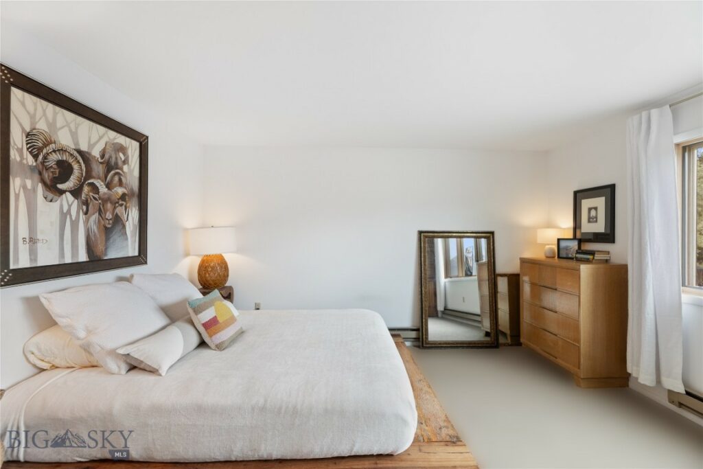 145 Spring Creek Hills Road, Livingston MT 59047